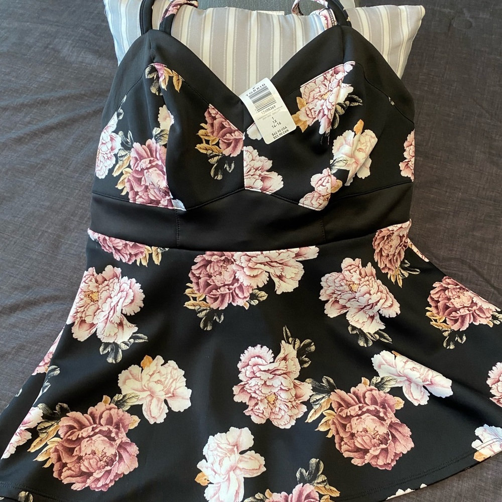 Torrid Size 1 Floral Tank Top